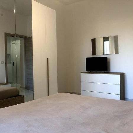 Casa Martina Pronta Per Te, Con Due Stanze Da Letto! Apartamento Turim Exterior foto