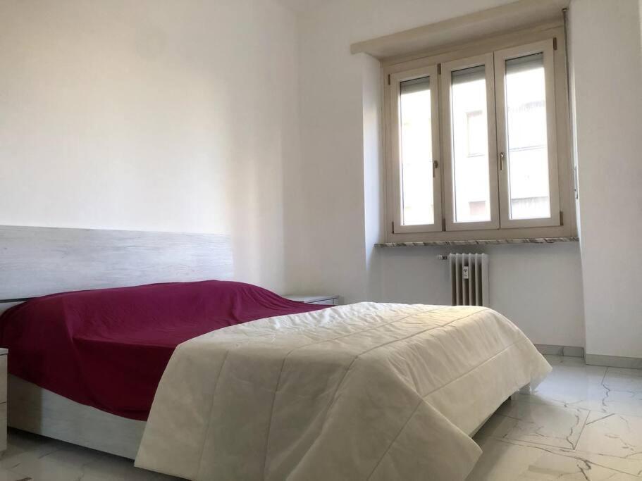 Casa Martina Pronta Per Te, Con Due Stanze Da Letto! Apartamento Turim Exterior foto