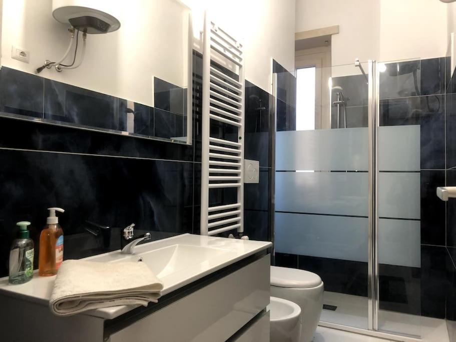 Casa Martina Pronta Per Te, Con Due Stanze Da Letto! Apartamento Turim Exterior foto